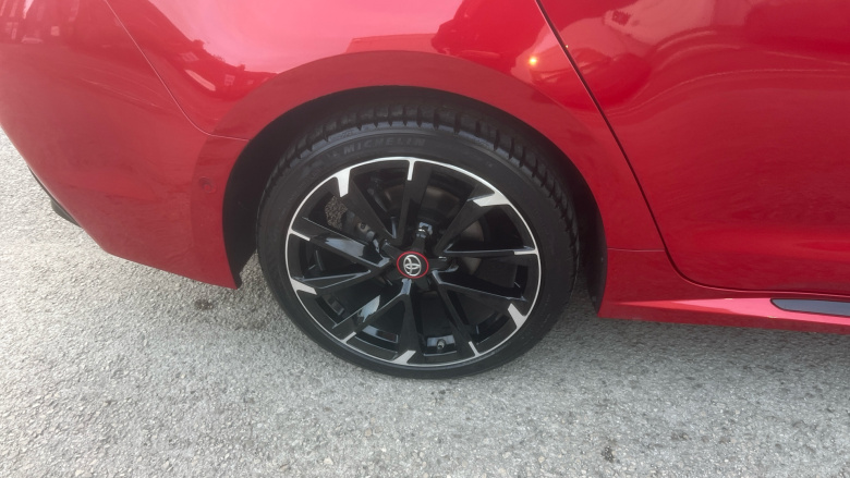 Toyota Corolla 2.0 VVT-i Hybrid GR Sport 5dr CVT Hybrid Estate